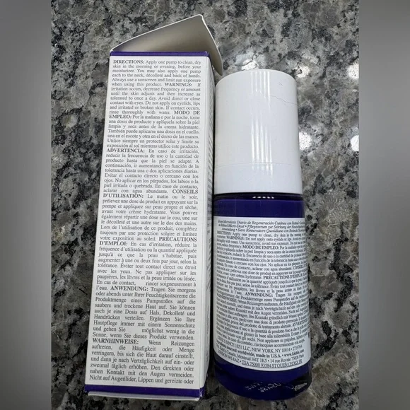 Kiehl’s Micro-Dose Anti-Aging Retinol Serum with Ceramides and Peptide
